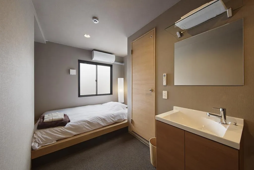 Kaede Guesthouse Kyoto 0*,  Japan